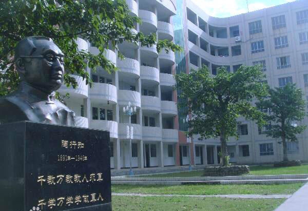 西昌六中地址在哪里？