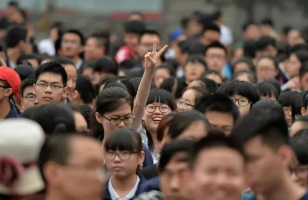 重磅！2019成都中考分數(shù)線出來了！