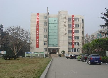 四川師范大學(xué)附屬中學(xué)師資力量怎么樣？
