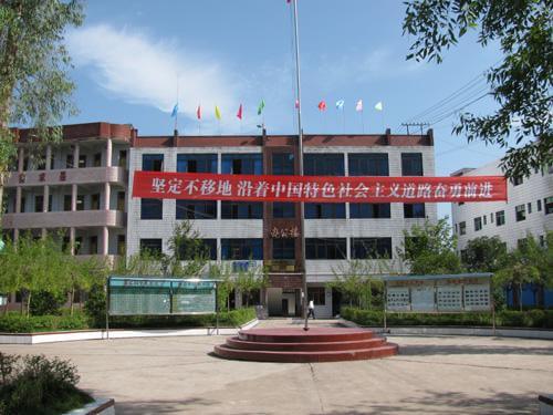 渠縣有慶中學(xué)地理位置在哪兒？