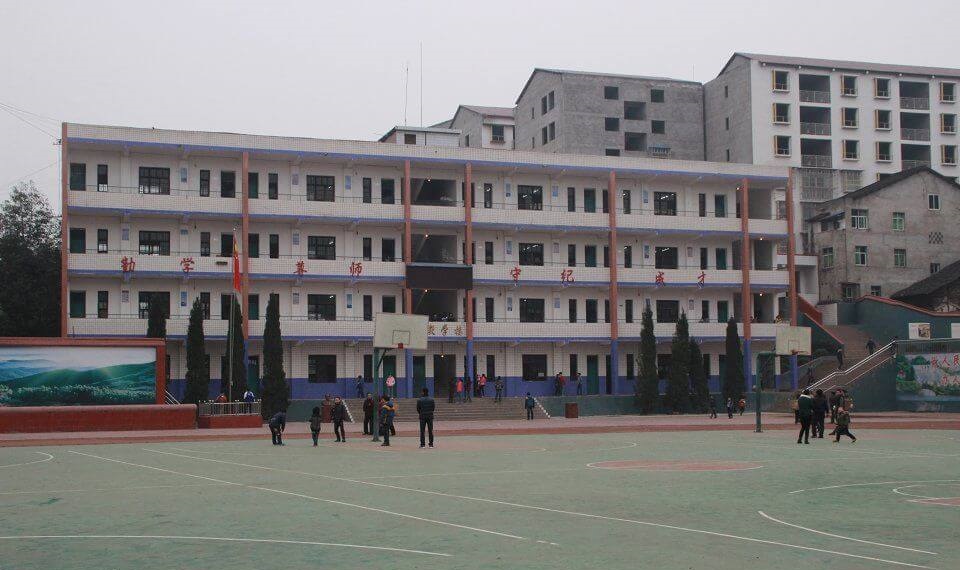 渠縣清溪中學(xué)地理位置在哪里？