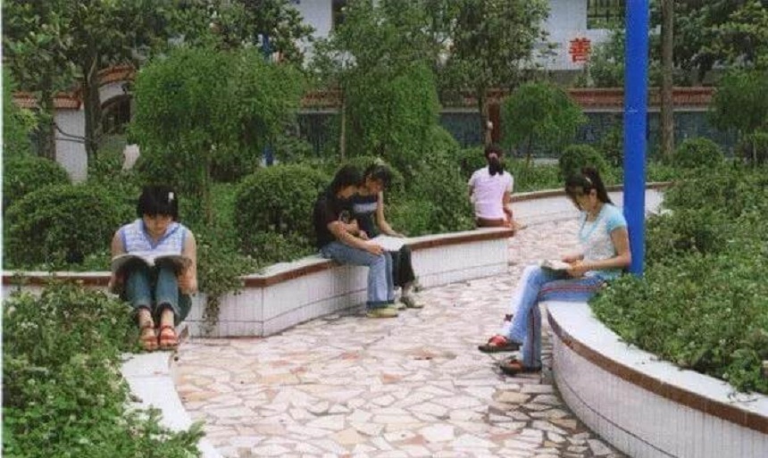 倉山中學(xué)怎么樣，這個(gè)學(xué)校好不好？
