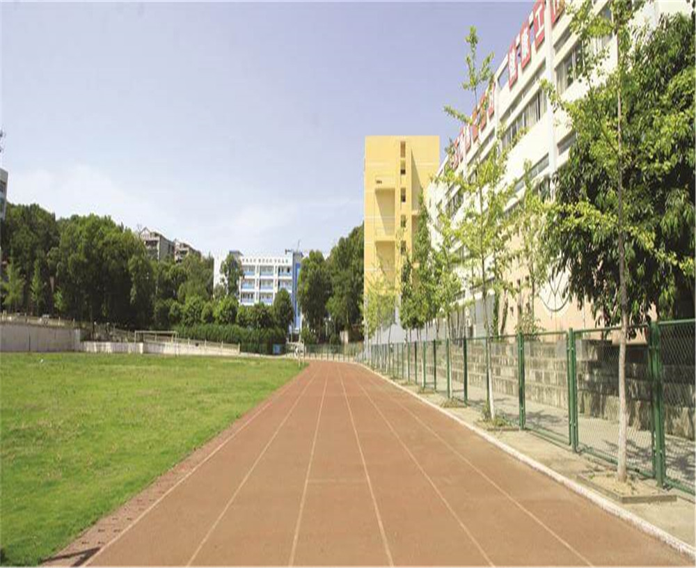 廣元實驗中學學校詳細地址在什么地方？