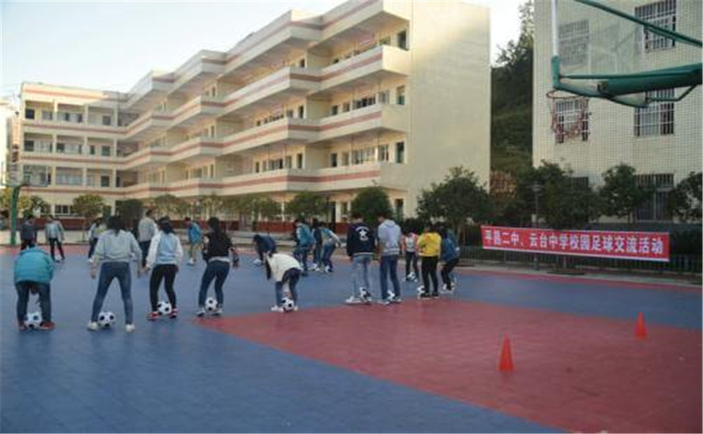 云臺中學(xué)學(xué)校環(huán)境怎么樣？