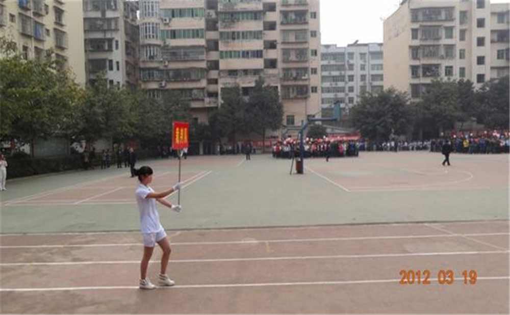 巴中六中學(xué)校環(huán)境怎么樣？