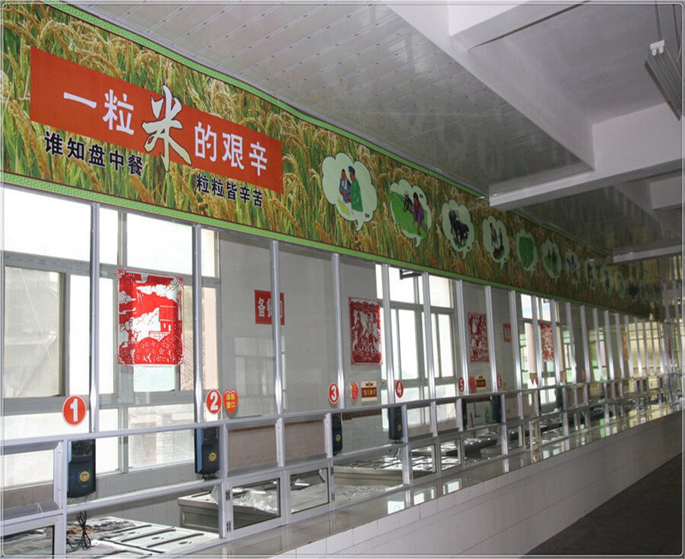 蒼溪實驗中學(xué)的環(huán)境怎么樣？