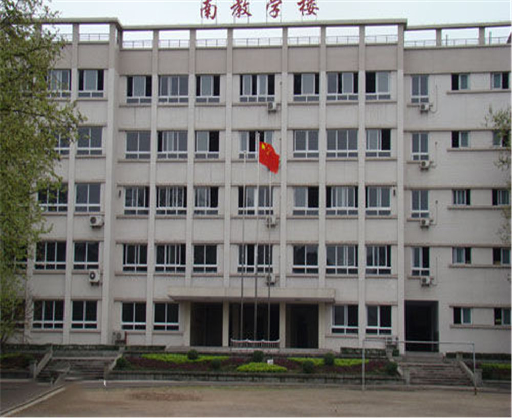 達州鐵路中學學校詳細地址在什么地方？