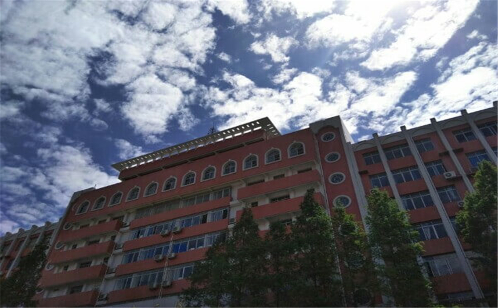 南充十一中學校環(huán)境怎么樣？