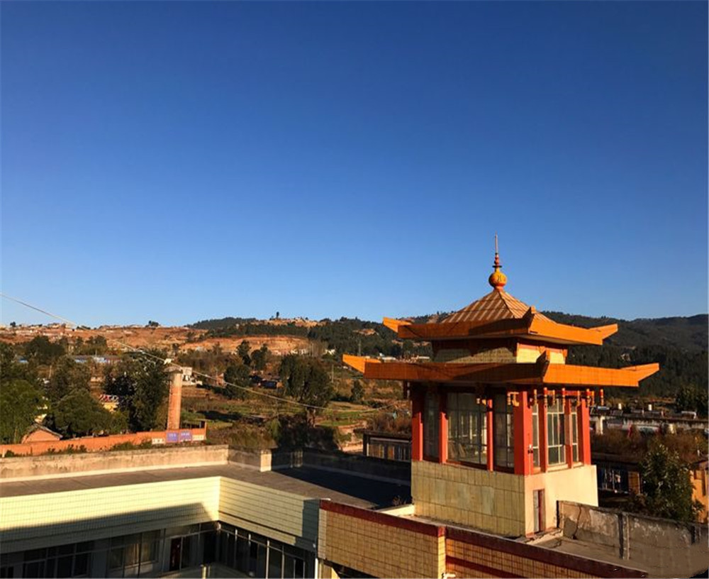 涼山州民族中學(xué)是一所公辦學(xué)校嗎？