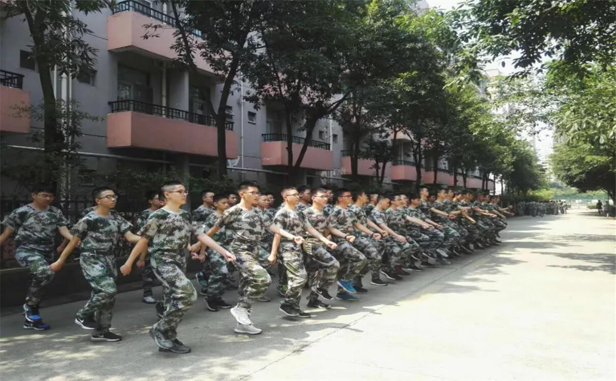 川化中學(xué)2020年招生錄取分?jǐn)?shù)線是多少？