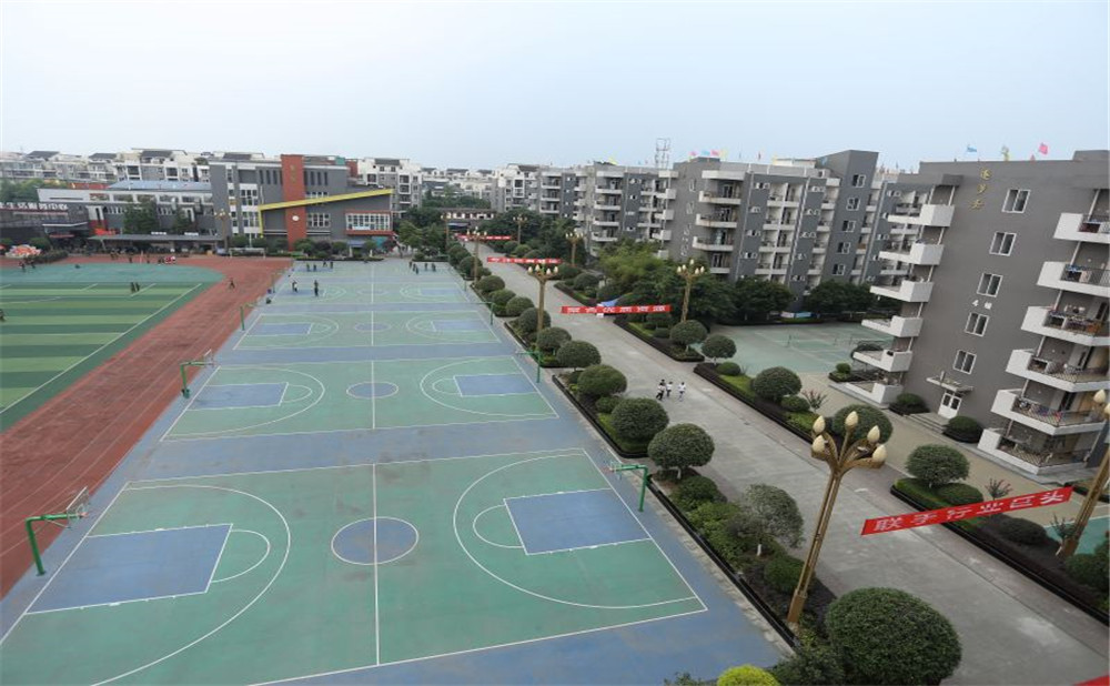 大彎中學(xué)去年的錄取分?jǐn)?shù)線是多少？