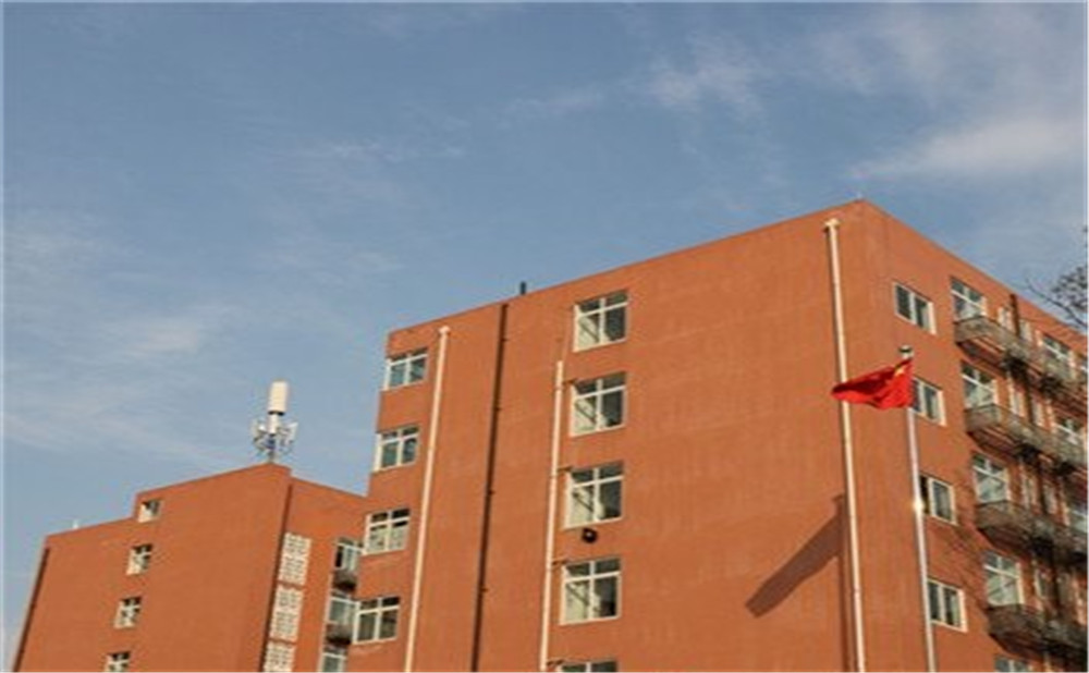 成都實(shí)驗(yàn)中學(xué)高中一年的學(xué)費(fèi)是多少？