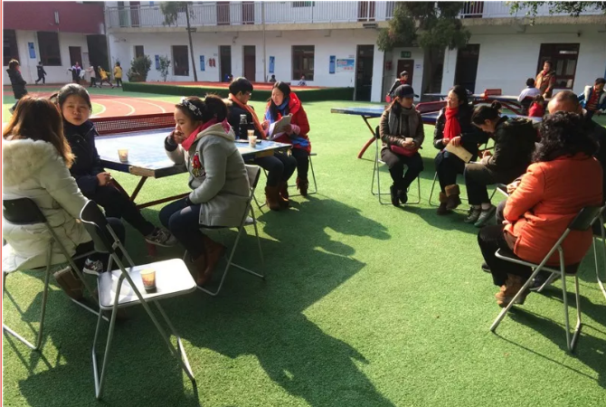成都市第三十三中學(xué)高中一年的學(xué)費(fèi)是多少？"image.png"