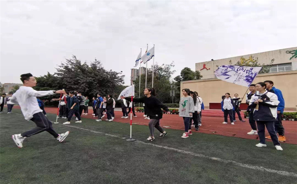 成都玉林中學(xué)錄取分?jǐn)?shù)是多少？