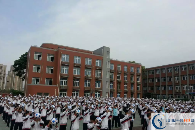 2020四川師范大學(xué)附屬第三實(shí)驗(yàn)中學(xué)的升學(xué)率是多少？