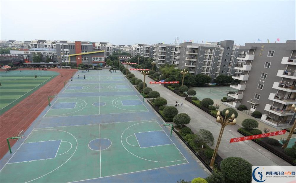 大彎中學的老師好不好？