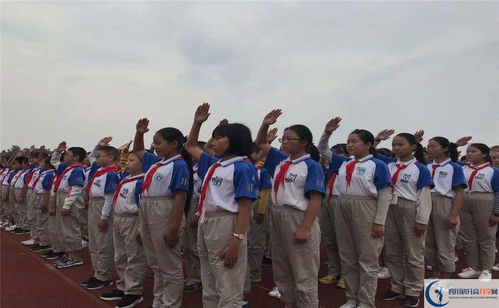 濛陽中學(xué)的老師好不好？