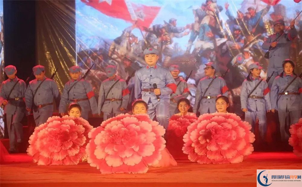 龍泉二中一年的學(xué)費(fèi)是多少？