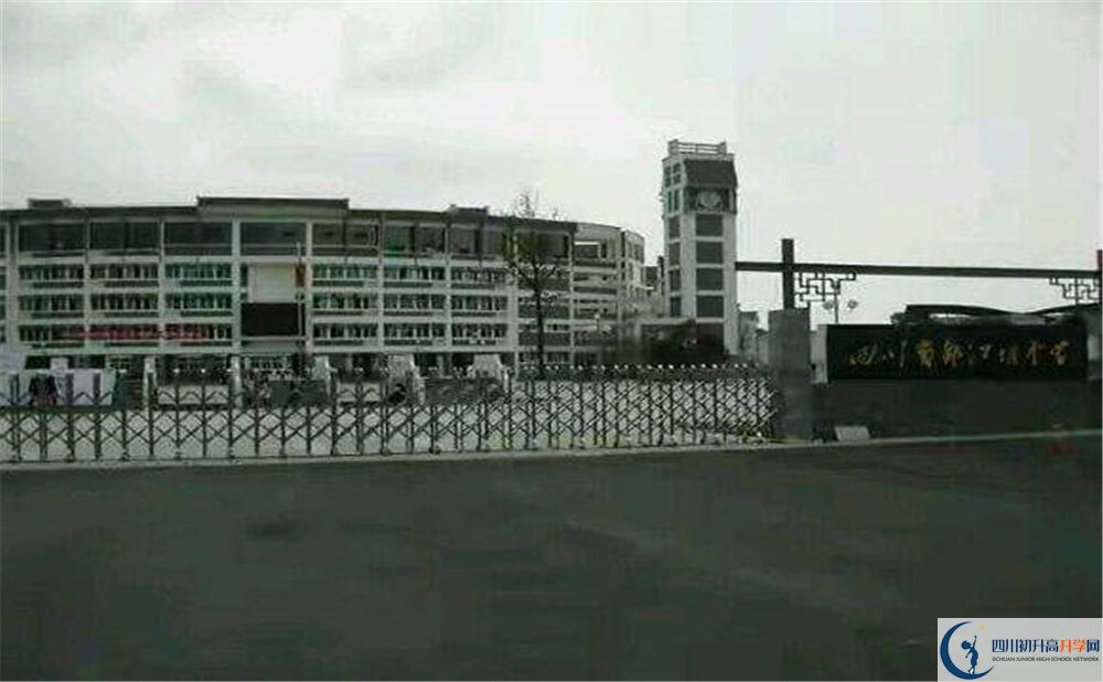 都江堰中學(xué)2020年外地招生考試時(shí)間是多久？