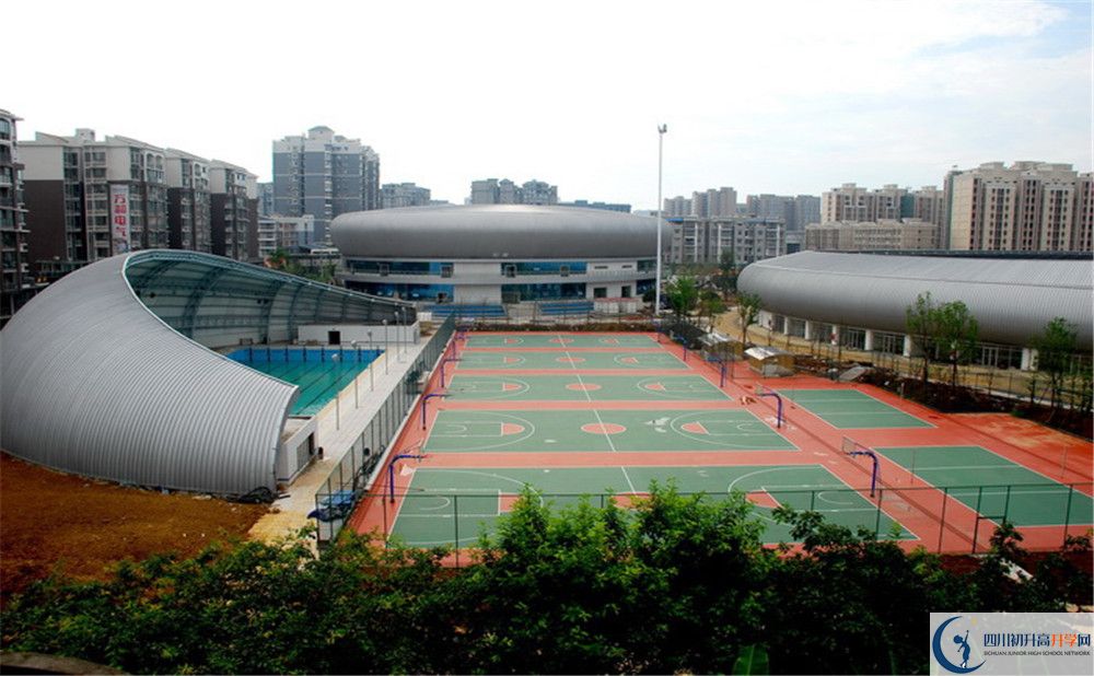 簡陽中學(xué)住宿費(fèi)用是多少？