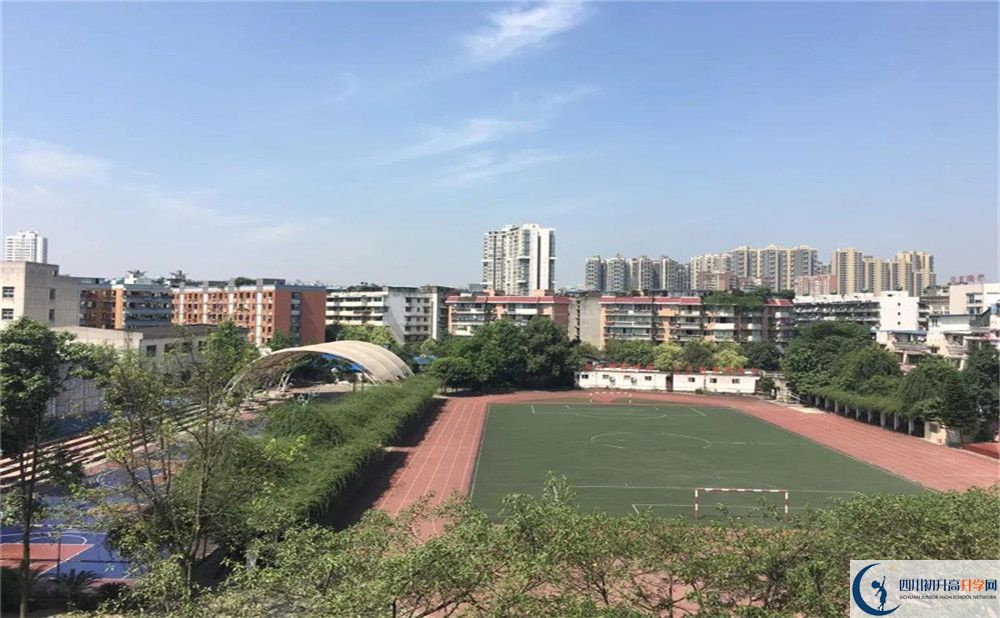 西南交通大學附屬中學的高中住宿怎么樣？