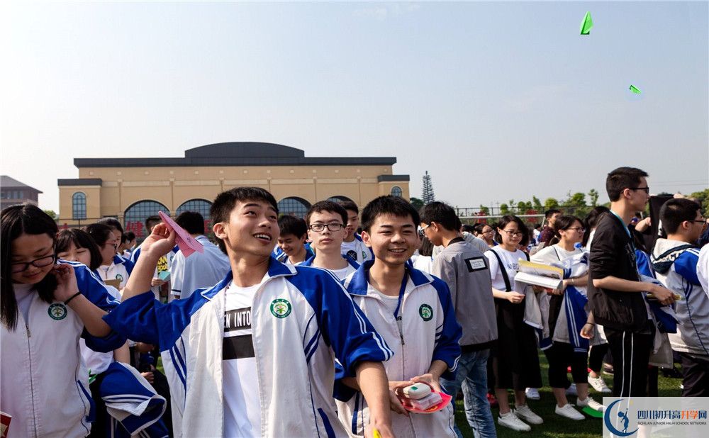 棠湖中學(xué)2020年保送清華北大的人數(shù)有多少？