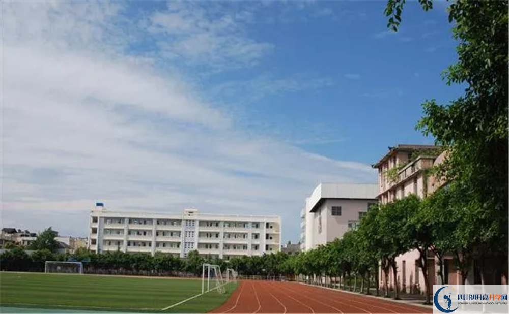 邛崍二中是重點(diǎn)中學(xué)嗎？