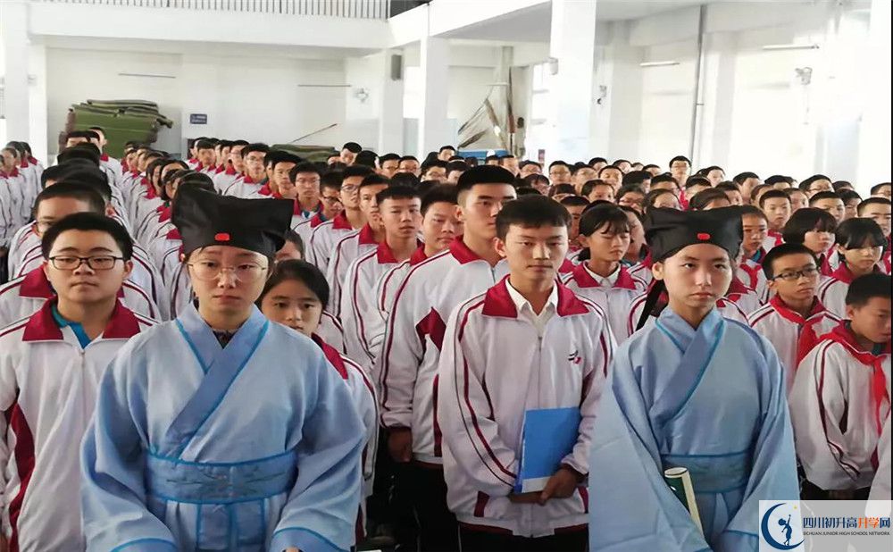 安仁中學實驗班人數(shù)是多少？