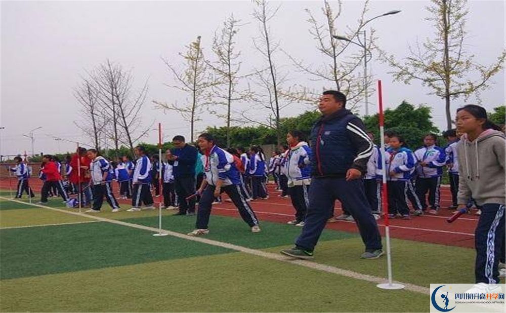 金堂實(shí)驗(yàn)中學(xué)2020暑假放假時(shí)間安排？