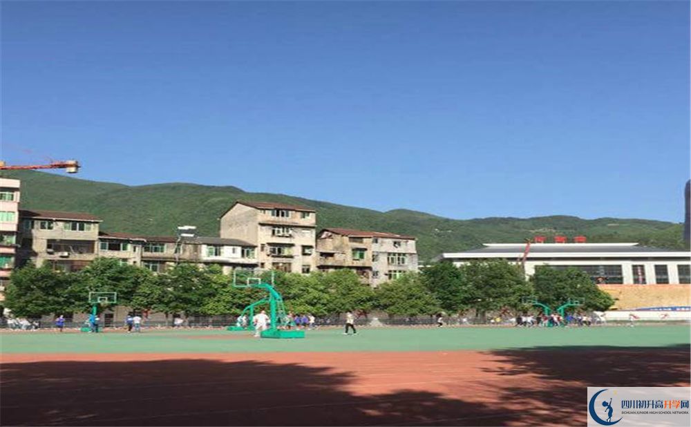 2020萬源市第三中學校錄取線是否有調(diào)整？