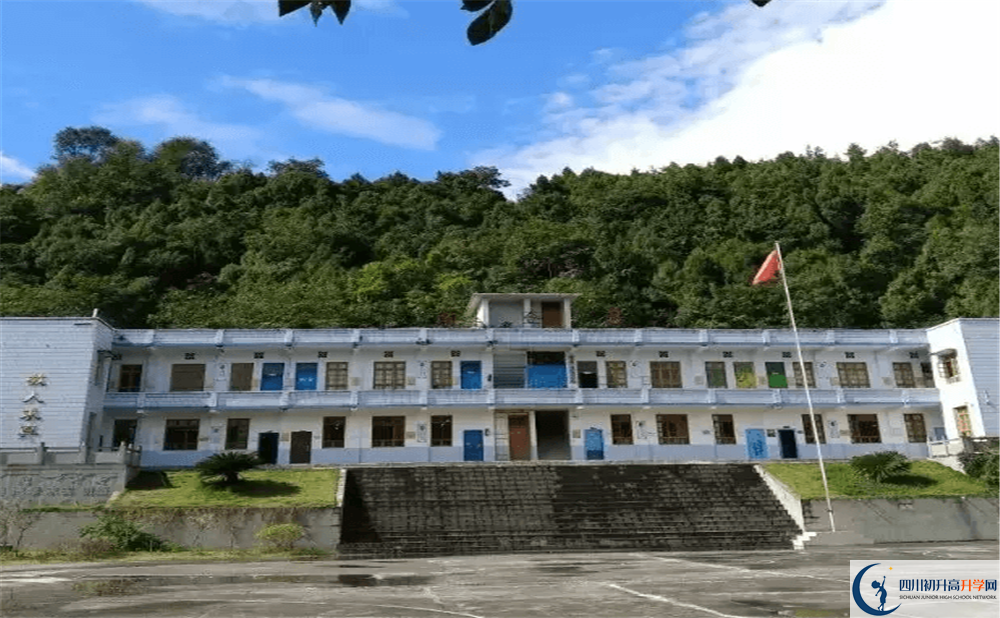 閬中市二龍中學(xué)高三診斷考試時(shí)間怎么安排？