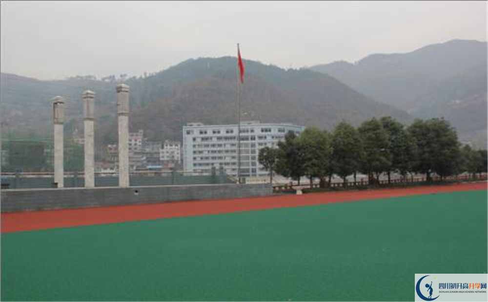 萬源中學(xué)高三診斷考試時間怎么安排？