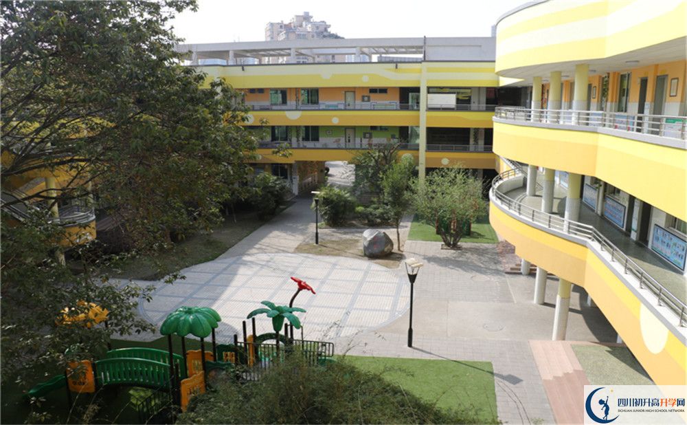 成都南開為明學校在哪？