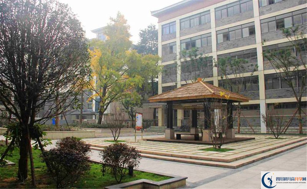 2020年成都市西北中學(xué)住宿條件怎么樣？